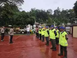 Kapolsek Megamendung Turun Langsung Sosialisasikan Layanan Call Center 110 1X24, Apabila Menemukan Hal Kejadian Kriminalitas atau Hal lain Bisa segera menghubungi Da Polri Siap Menindaklanjuti 