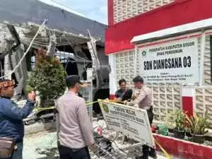 Ledakan lapangan Padel di Gunung Putri, warga berlarian