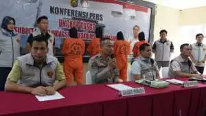 Produksi Whisky dan Vodka Palsu di Banyuasin Terbongkar, Empat Pelaku Diamankan