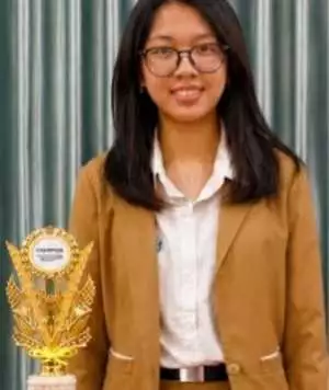 Viandra Siswi Kelas XI SMK Xaverius Palembang Tembus LKS Nasional Bidang Desain Grafis