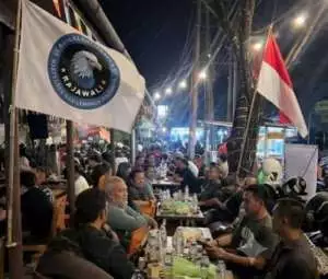 Lewat Nobar Piala Dunia, Rajawali Kalbar dan Kabid Humas Polda Bahas Keamanan Daerah