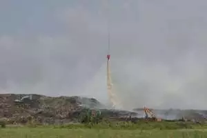 Sudah 5 hari TPA Jatiwaringin belum padam, helikopter BNPB dikerahkan