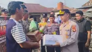 Polda Sumsel Tegaskan Komitmen Perlindungan Sosial Melalui Bantuan untuk Korban Kebakaran