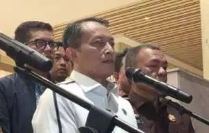 Hotman Paris mundur sebagai kuasa hukum eks Jampidsus Febrie Adriansyah, kenapa?
