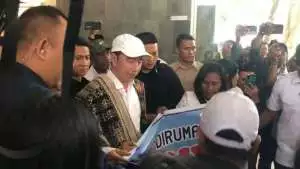 Bertolak dari Solo, Jokowi lanjutkan blusukan ke NTT