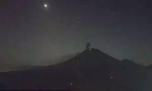 Gunung Semeru meletus, semburkan abu vulkanik 900 meter
