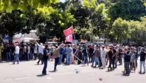 Viral! Ambil rokok saat razia, wajah Satpol PP terekam