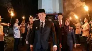 H. Ludi dan Hj. Bertha Ikuti Renungan Suci HUT Kemerdekaan RI