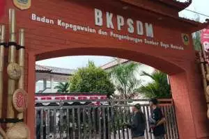 Rudy Tanoe dicecar KPK terkait pemangkasan bansos beras