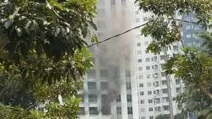Kebakaran hebat di permukiman padat Tanah Abang, terdengar 2 kali ledakan