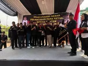 Penyerahan SK dan KTA pengurus BPPKB Banten se-Jakarta Timur 