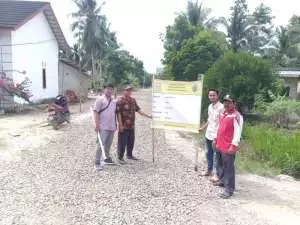 Warga Tanjung Rambang Padamkan Karhutla, Lurah Bersama TNI-Polri dan Masyarakat Bergerak Cepat