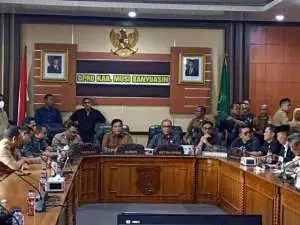 Alek Pander Pertanyakan Kelanjutan Pembangunan Jalan Saba 2 di Desa Pandan Dulang