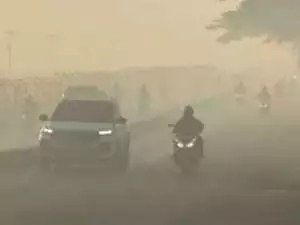 Asap karhutla Sumatera-Kalimantan sudah masuk Jakarta, Banten hingga Jabar