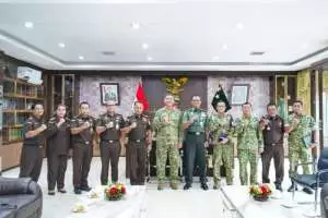 Tim JaksaAgung Muda Pidana Militer Audiensi dengan Pangdam I/BB di Medan