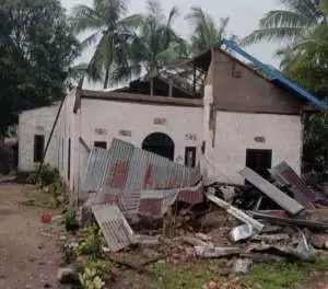 Angin Puting Beliung Terjang Desa Telang Karya Banyuasin, Puluhan Rumah Rusak dan Warga Terluka