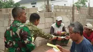 Demi Menjaga Kondusifitas Wilayah Kapolsek Megamendung Berkomitmen Tingkatkan Patroli KRYD, Bersama Jajaran Satpol PP, Serta Linmas Desa Sekeca matan Megamendung, Cegah Gangguan Harkamtibmas